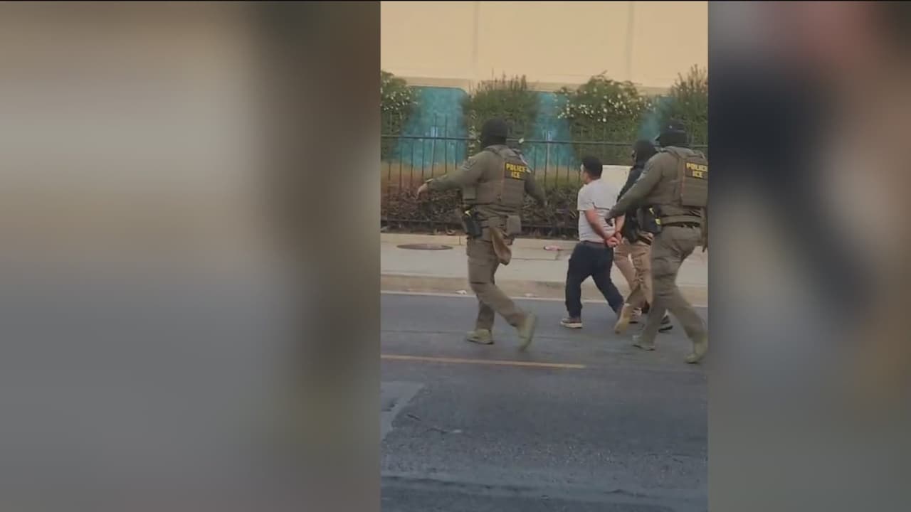 "Todos tienen miedo": operativo migratorio en Panorama City deja al menos cuatro detenidos