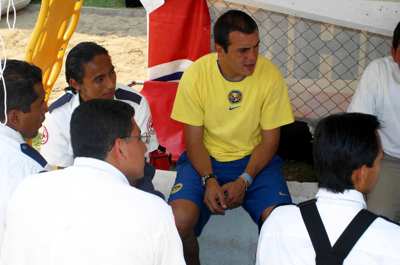 La ‘Coca’ González es un descubridor de talentos muy exitoso, famoso por llevar a Cuauhtémoc Blanco al América.