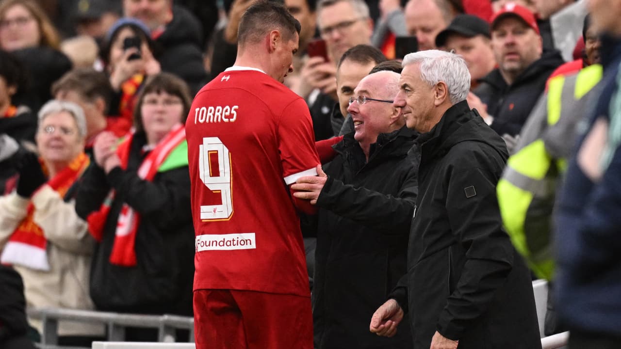 Sven-Goran Eriksson cumple su sueño de dirigir al Liverpool