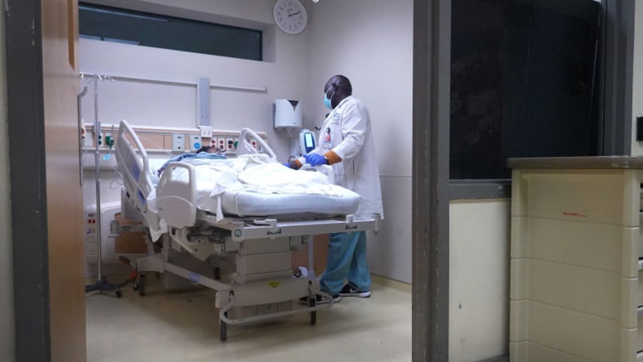 Casi no quedan camas en las salas de emergencia del norte de Texas