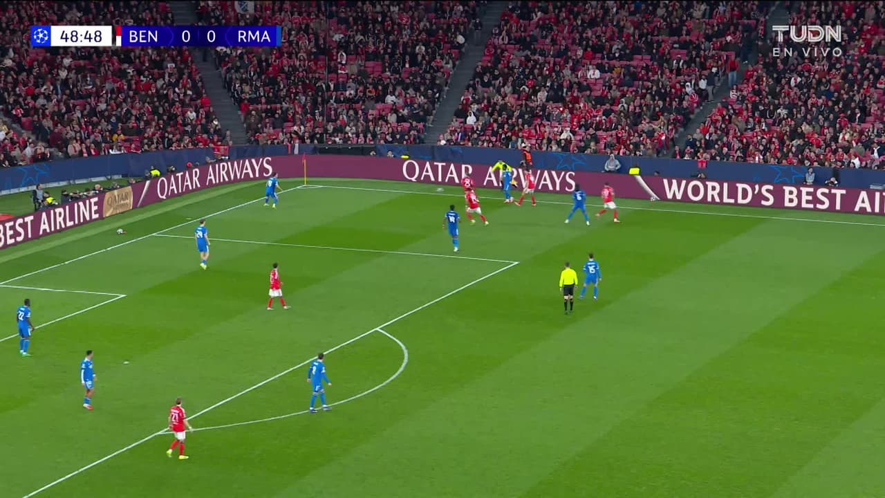 ¡GOL!  anota para Real Madrid. Vinícius Júnior