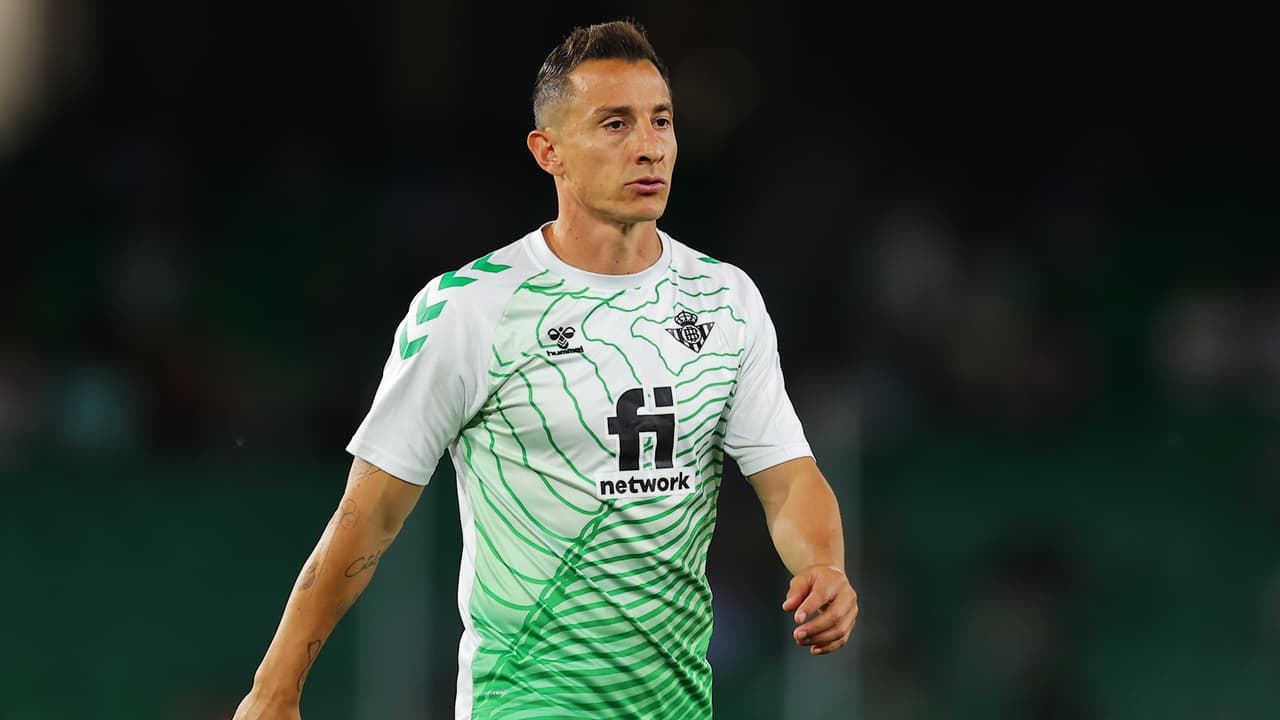 Llueven elogios a Guardado por renovar con Betis: "Es una figura histórica"