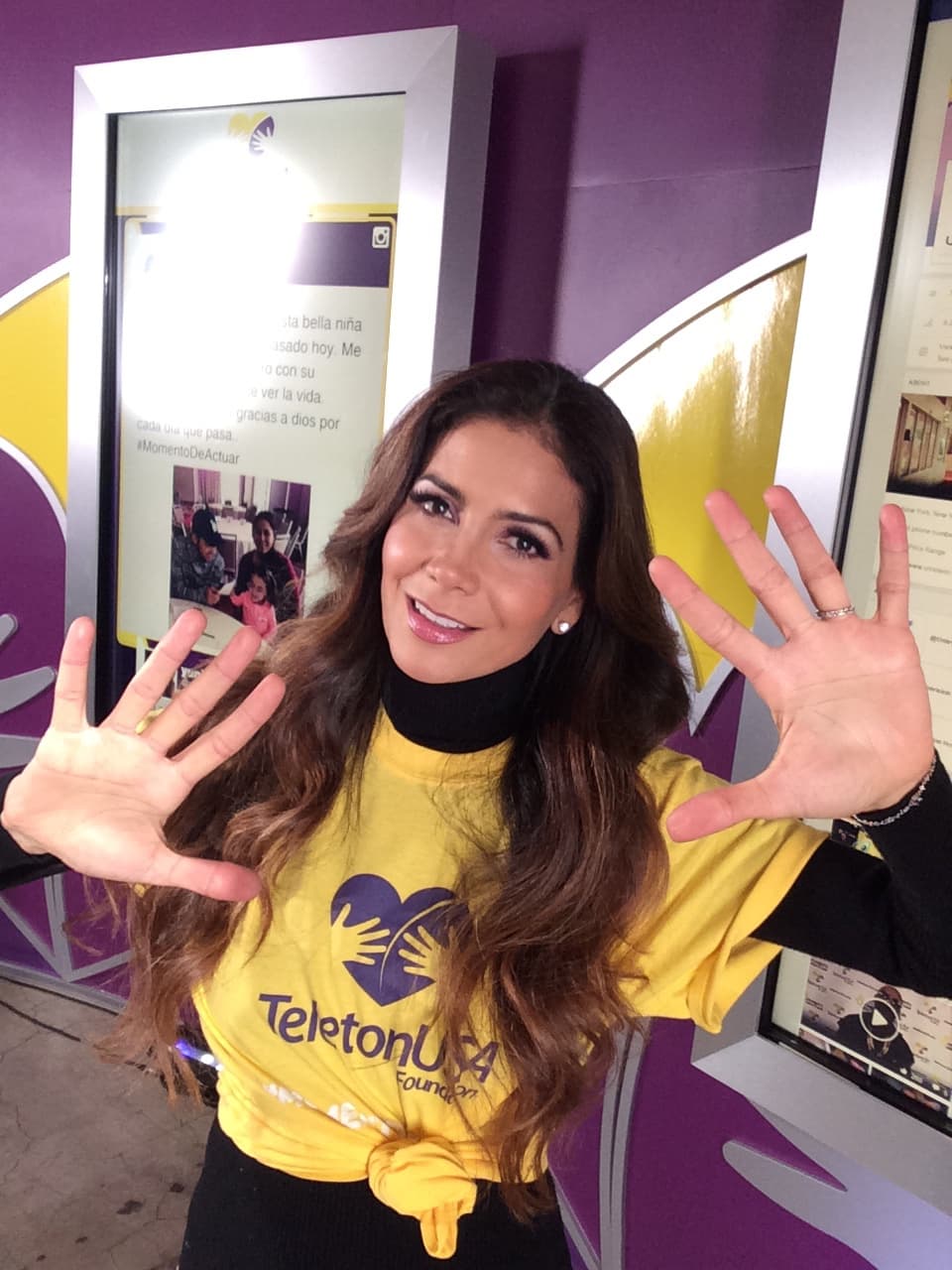 Paty Manterola se une a la causa.