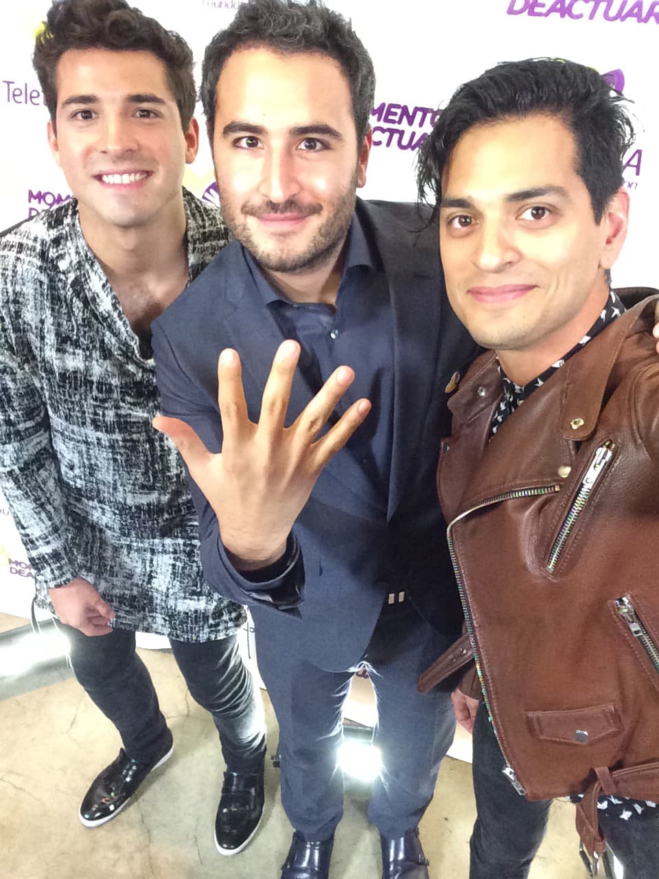 Reik: "Retamos a nuestros amigos de @jesseyjoy @CamilaMX @NickyJamPR a aportar para esta noble causa #EsMomentodeActuar".
