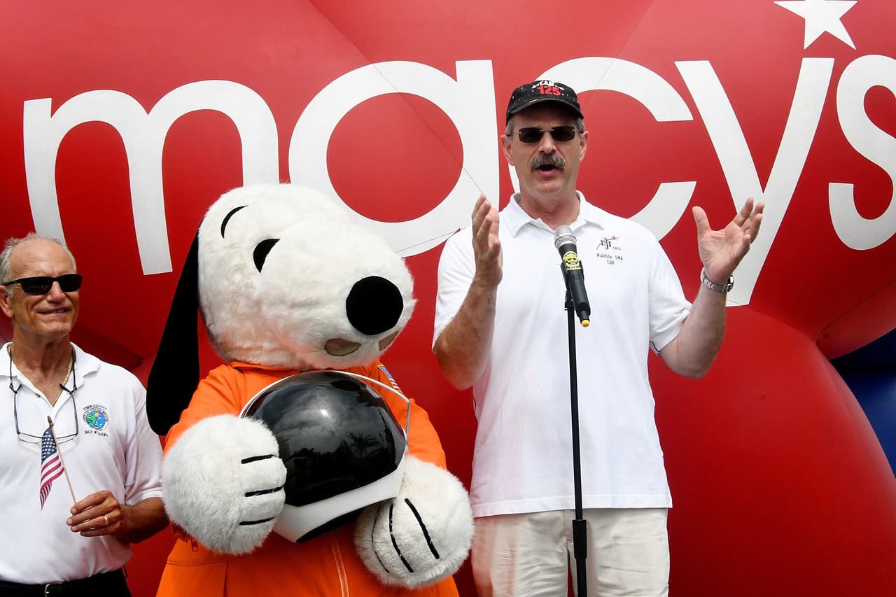 También se realizarán pruebas de coronavirus y revisiones de temperatura para las 960 personas que trabajan en el desfile.