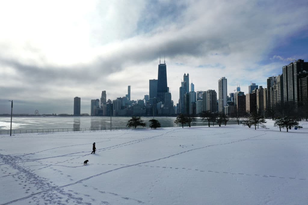 Este lunes se prevén para Chicago periodos de sol, temperaturas en el rango de los 30ºF y fuertes vientos 