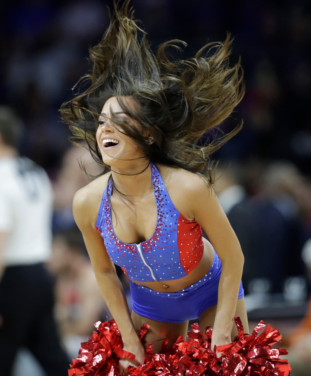 La belleza de las 'cheerleaders' de la NBA también se multiplica para el inicio de la temporada 2017-18 que arranca el 17 de Octubre.