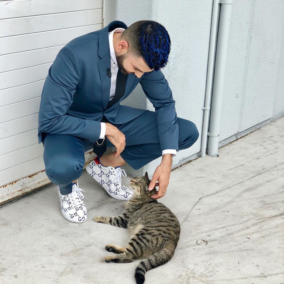 Los 
<a href="https://www.univision.com/shows/premios-juventud/jomari-se-une-a-borja-y-clarissa-para-presentar-pj-takeover-de-premios-juventud-fotos">Premios Juventud</a> fueron los que motivaron a Jomari a experimentar con este nuevo estilo, ya que es uno de los presentadores del programa que será la antesala de la ceremonia de premiación.