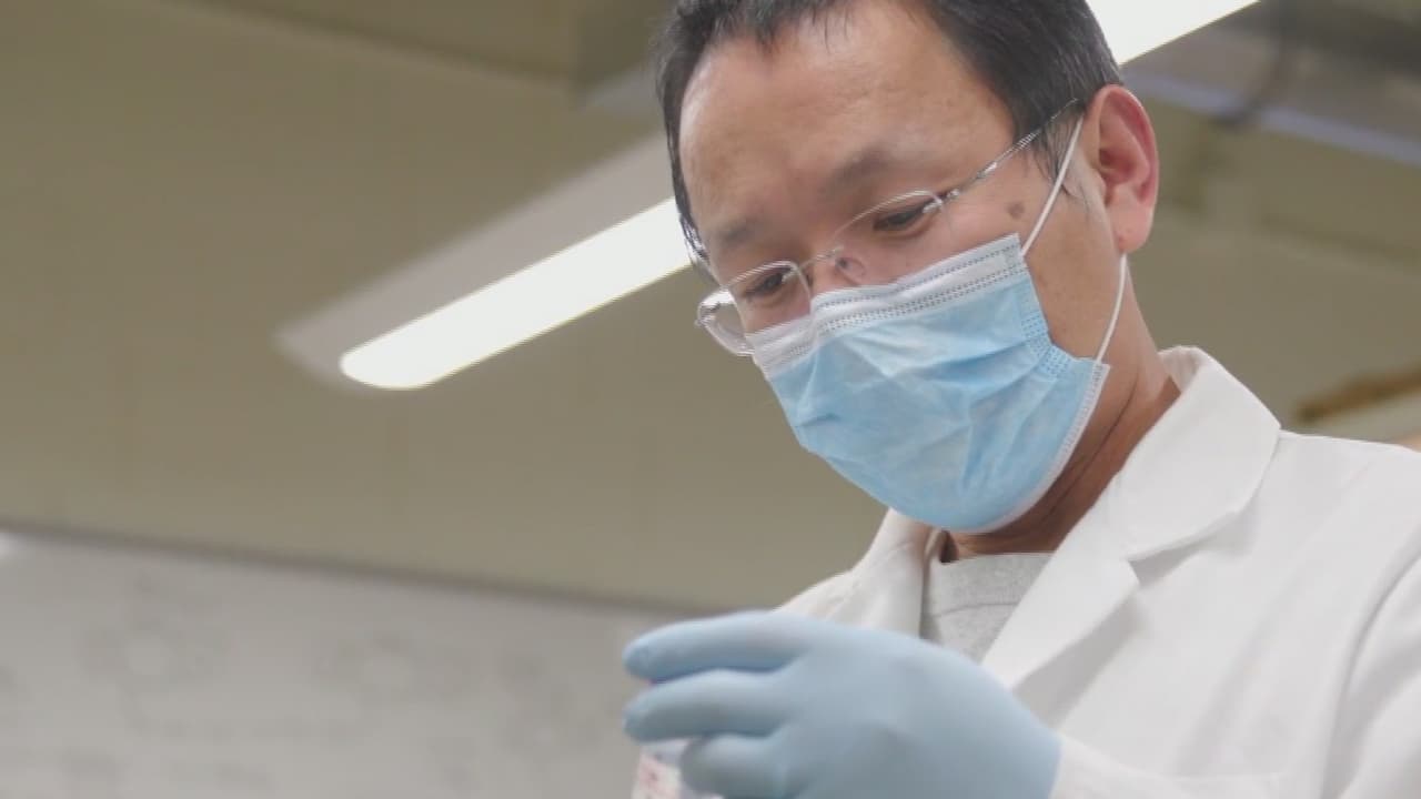 Investigadores de Texas A&M crean un prometedor medicamento contra el covid-19