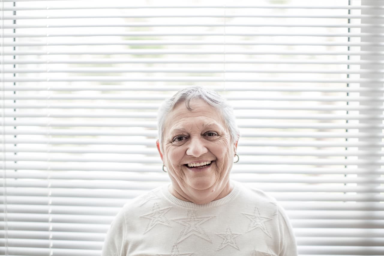 Nereida González: “Ayer no pudo caminar porque se le frizan las piernas. Se me cae”.