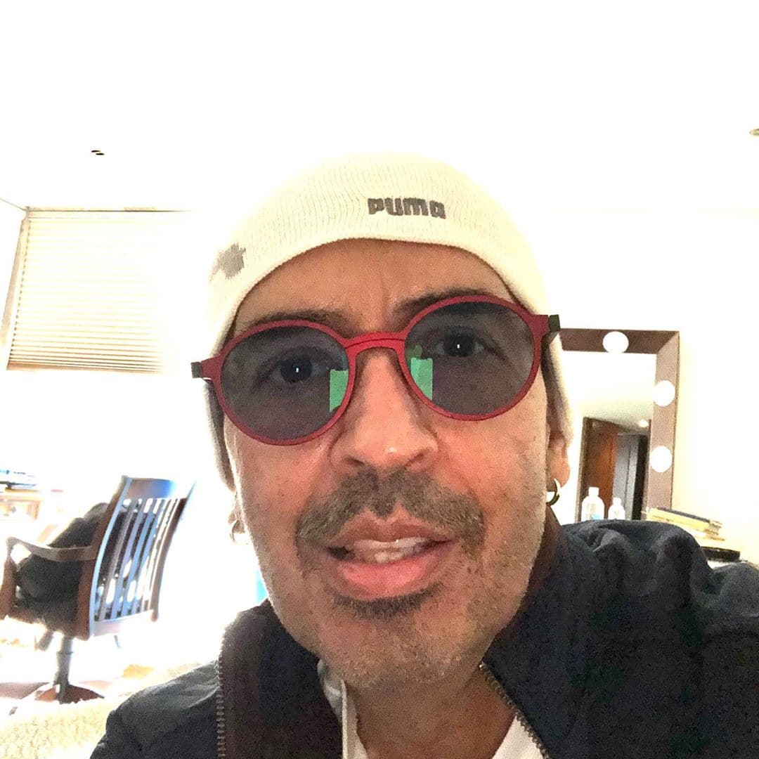 "Siempre he sido alguien muy luchador y muy guerrero, cuando pasan casos como este, que me pasó en los últimos años, pues dices 'oye, tengo hijos y tengo bebés, no bebitos, pero 9 años, 12 y 15, espérenme, no es momento'", comentó en una entrevista que publicó este martes El Universal.