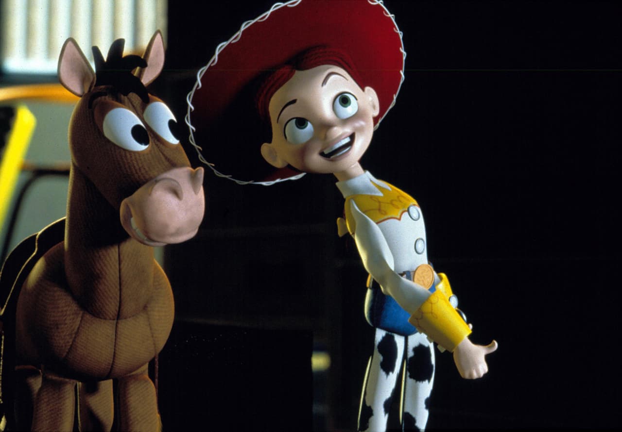 Cuéntanos, ¿qué te parecieron las ilustraciones de los artistas digitales? ¿Te gustaría ver a Emma Stone en un ‘live action’ de ‘Toy Story’?