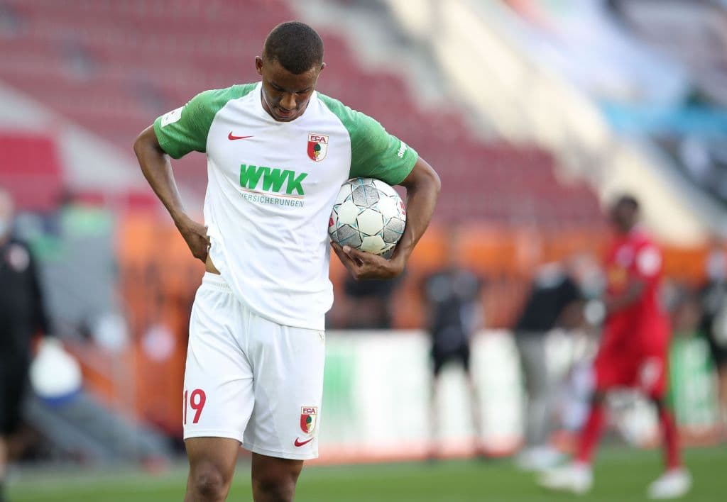 Augsburgo estuvo cerca del descenso. Cerraron la temporada con 36 unidades, sólo seis más que el último puesto.