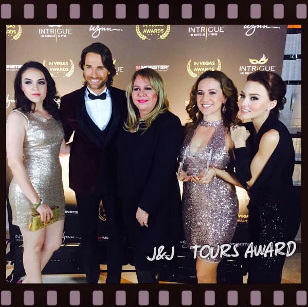 No importa si los eventos son de etiqueta o no, Angelique y Sebastián siempre brillan por su carisma y belleza.