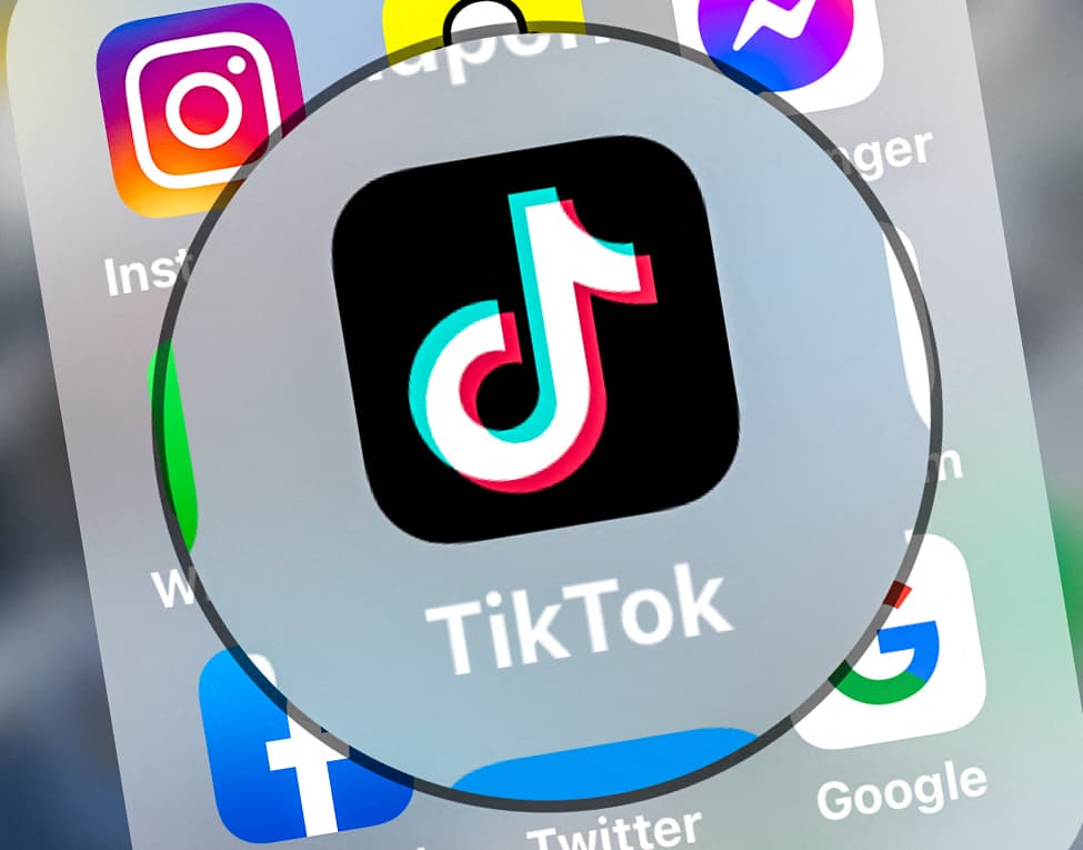 <h2 class="cms-H2-H2">CANADÁ</h2>
<br>
<br>Después del anuncio de Estados Unidos, Canadá anunció el lunes que los dispositivos emitidos por el gobierno no deben usar TikTok, diciendo que presenta un riesgo “inaceptable” para la privacidad y la seguridad. Los empleados tampoco podrán descargar la aplicación en el futuro.