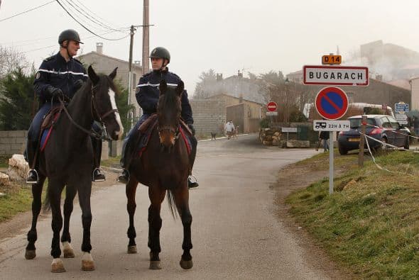 Esta aldea tiene 188 habitantes, pero los rumores apocalípticos han atraído a miles. Se espera que reciba a 40 mil visitantes estos días.