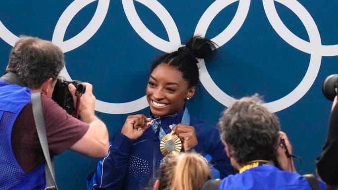 "Amo mi trabajo de negro": la burla de la campeona olímpica Simone Biles a Trump desde los Juegos de París 2024
