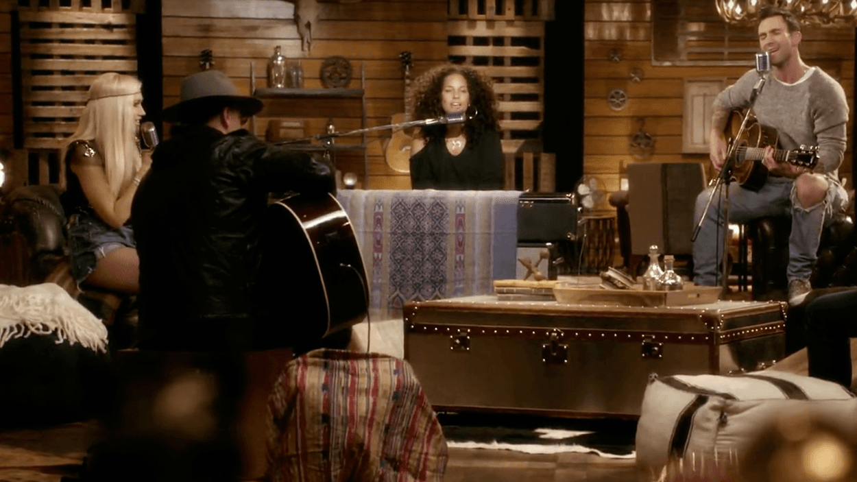 The Voice coaches cover TLC's "WaterFalls"