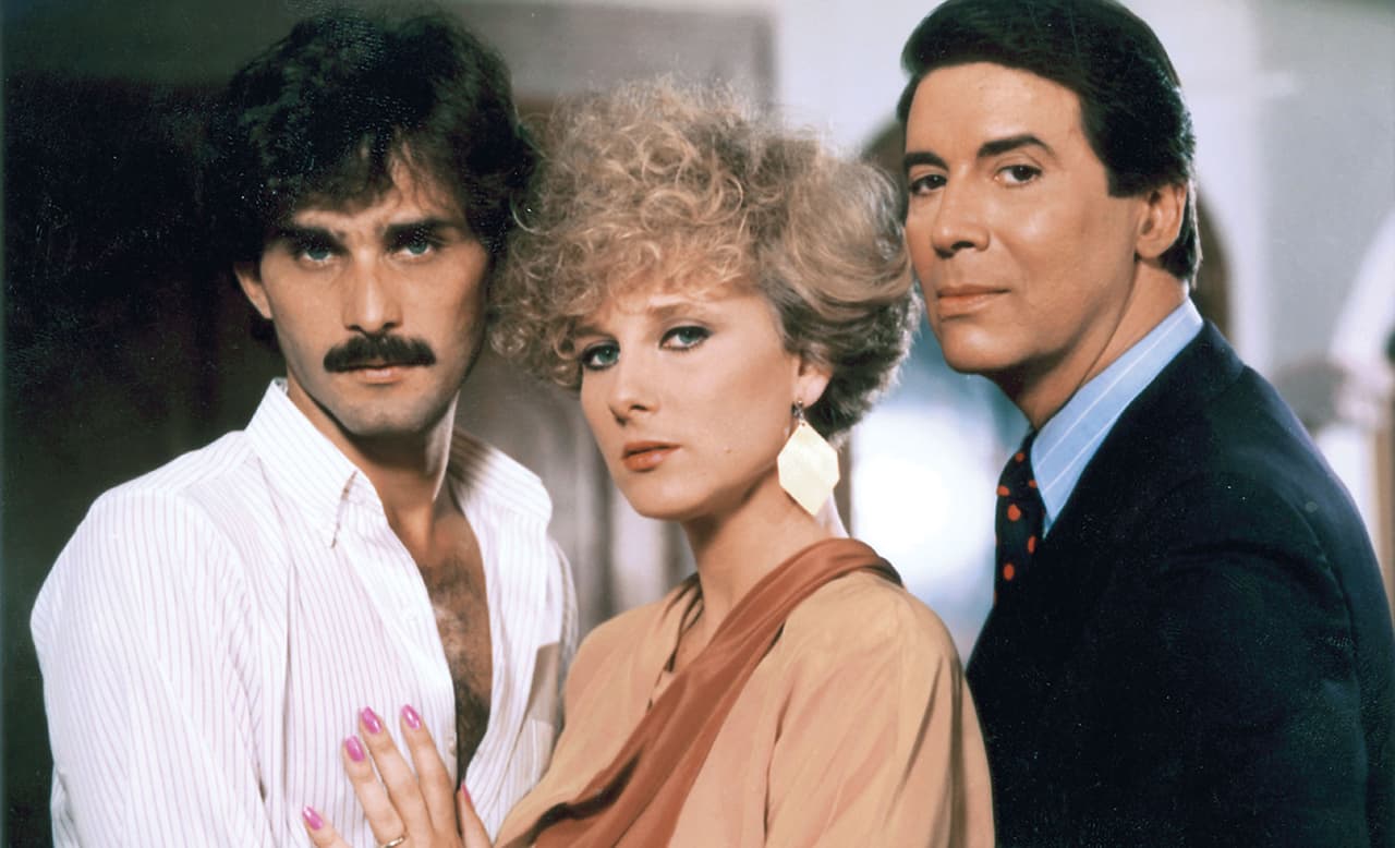 Participó en melodramas como 'Lo que el cielo no perdona', 'Tú eres mi destino' y 'De pura sangre', esta última al lado de Christian Bach y Humberto Zurita.