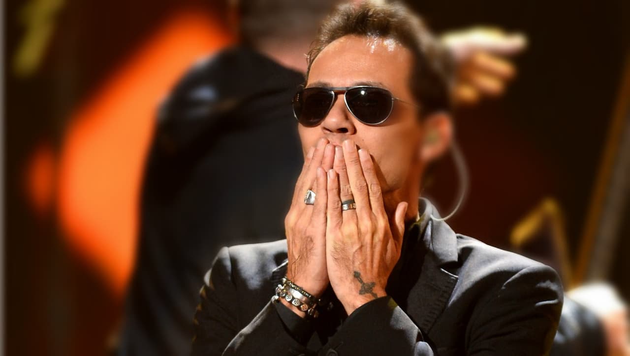 El padre de los mellizos Max y Emme, destacó la habilidad de Jennifer López "para ver y comprender las cosas antes de que sucedan. [...] Nueve de cada 10 veces, lo logra lo que se propone. Es la primera en llegar y la última en irse. La persona más trabajadora que he conocido. Cuando estábamos juntos, era todo lo contrario para mí. Eso ha cambiado desde entonces. Aprendí mucho de ella".