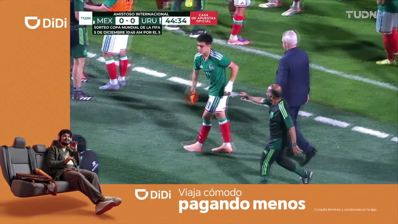 ¡Gilberto Mora entra a la cancha y provoca la locura en Torreón!