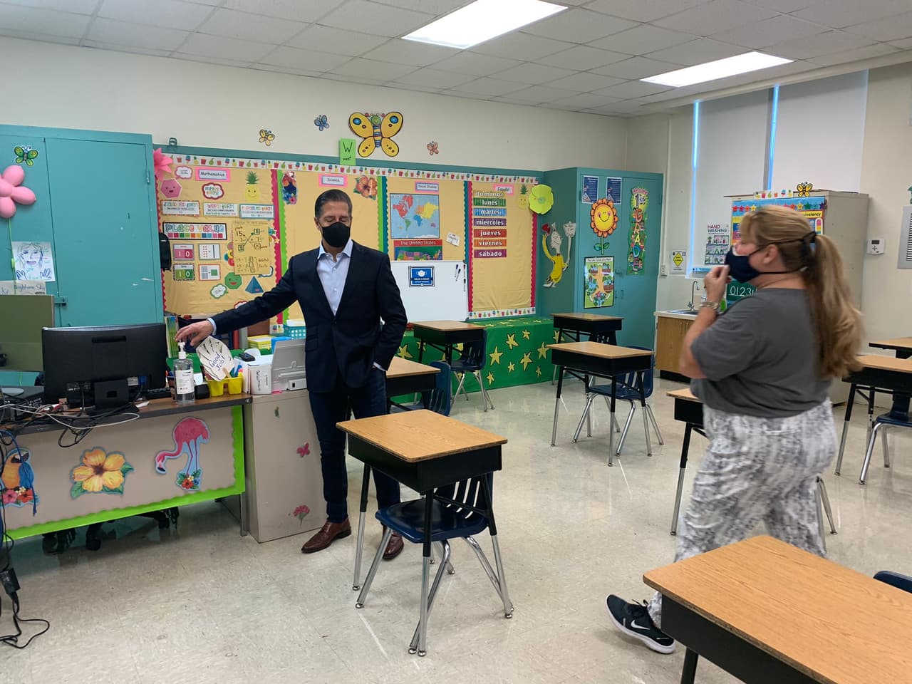 La junta escolar de Miami-Dade decidirá dos semanas antes del inicio de las clases, la norma que deben seguir en las escuelas sobre el uso de máscaras.