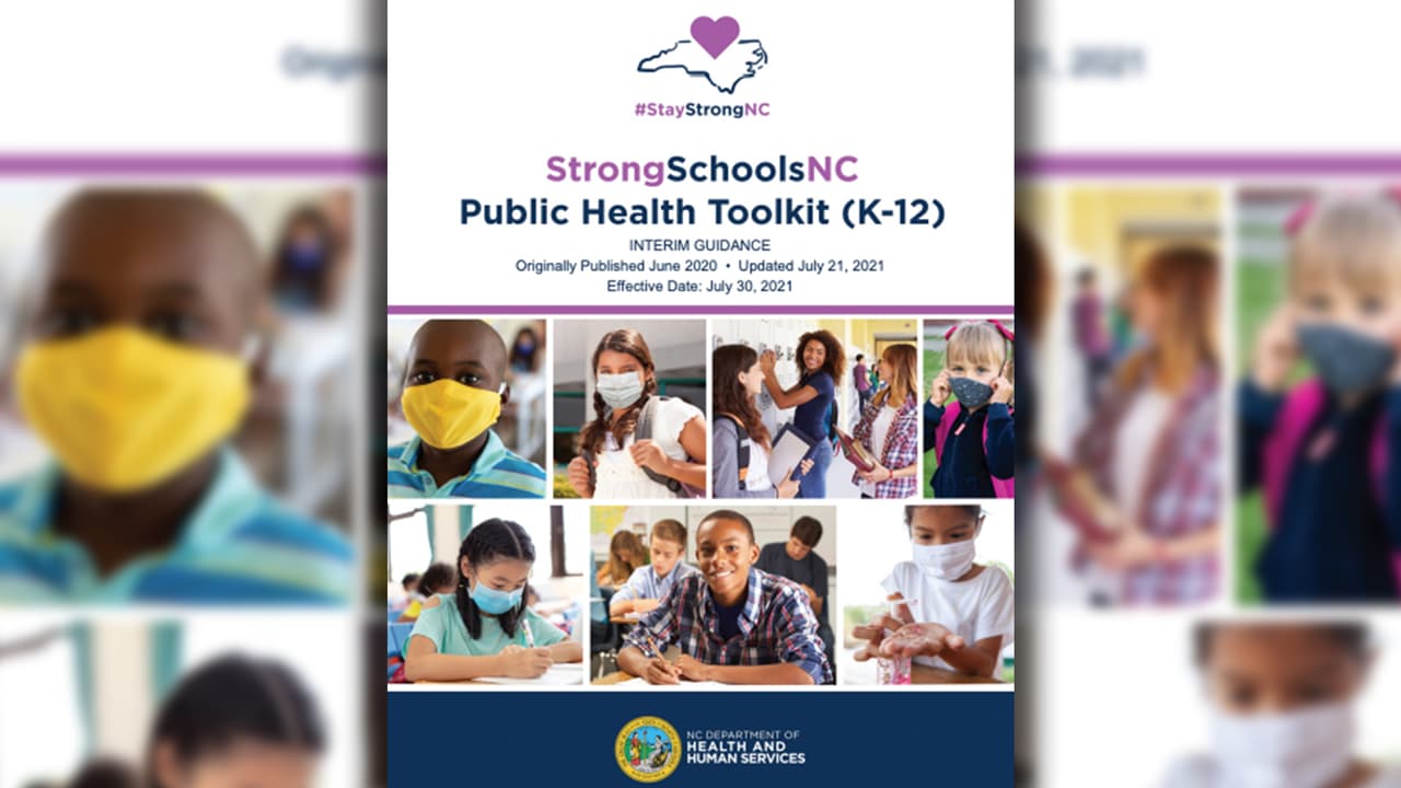 Otras recomendaciones incluyen: higiene, protección para poblaciónes vulnerables, entre otros. 
<a href="https://covid19.ncdhhs.gov/media/164/download" target="_blank">Vea aquí la guía ampliada.</a>