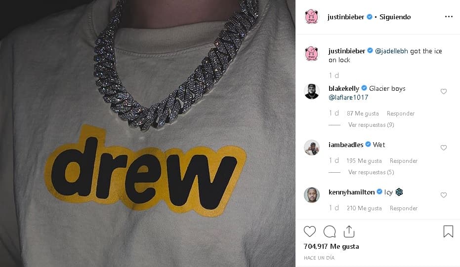 El propio canadiense se dio a la tarea de presumir la pieza a través de
<b><a href="https://www.instagram.com/p/B5WRACPHjWA/" target="_blank">una foto </a></b>en su cuenta de Instagram.
<br>