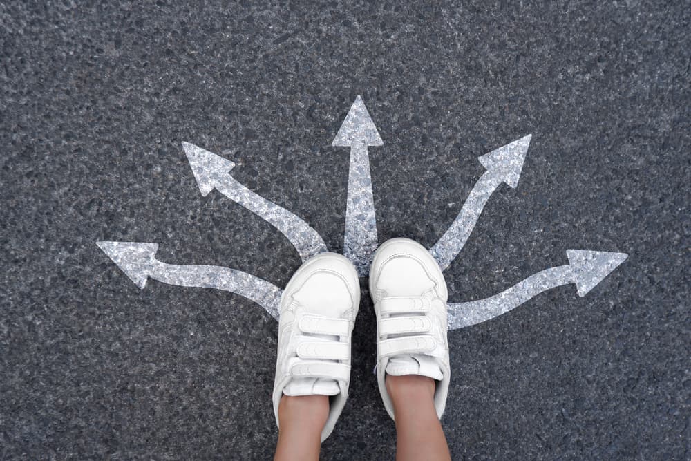 Sigue tus intuiciones y verás cómo vas a estar en el camino correcto a la hora de tomar importantes decisiones. Sabrás qué hacer y lo harás muy bien.
<br>