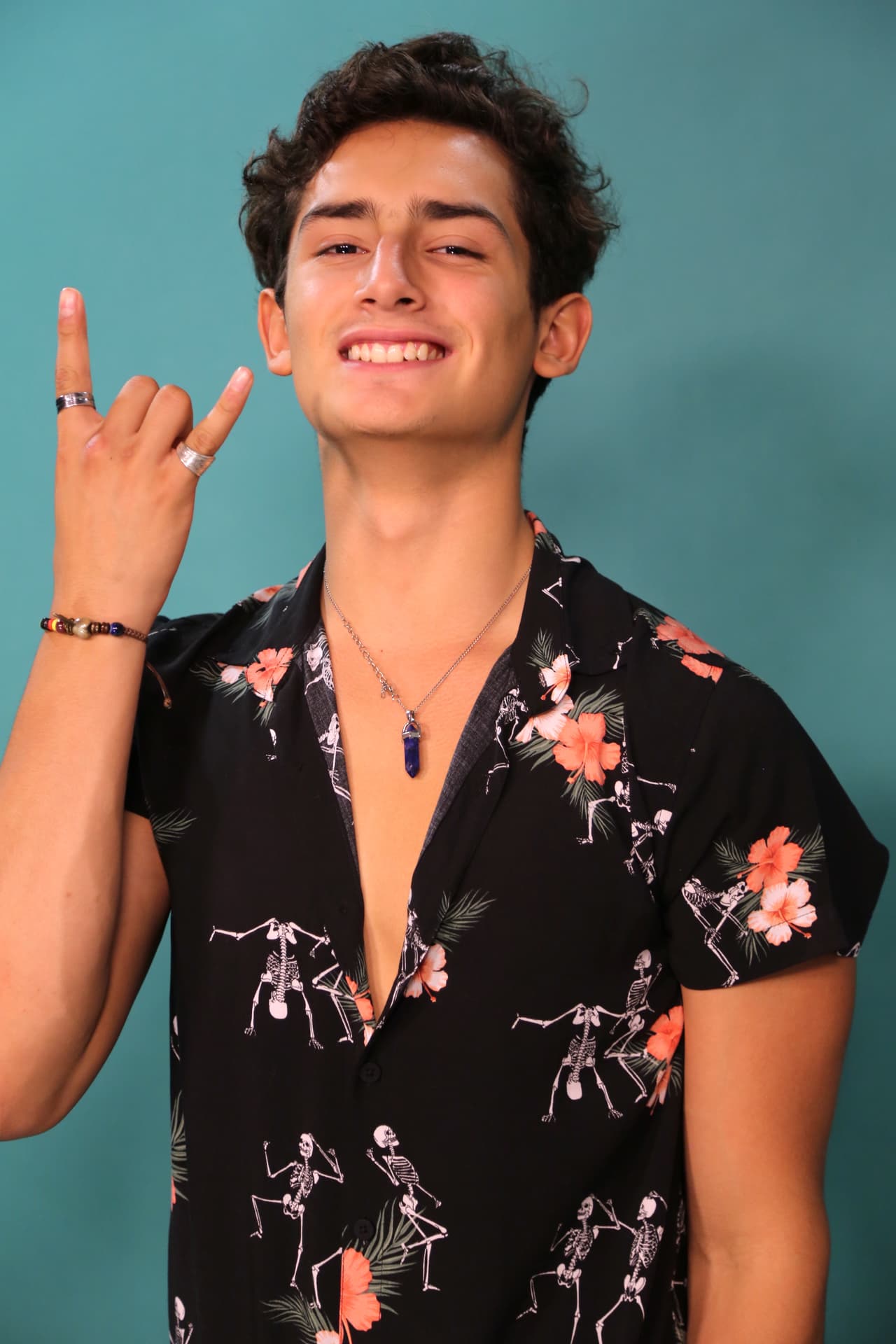 Emilio comparte la fecha de nacimiento con su madre y dijo que es un "regalo" para los dos haber nacido el mismo día.