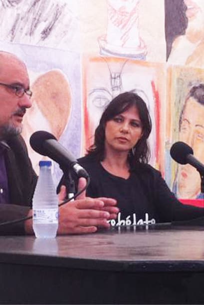 Ana Colchero se ha destacado también por unirse a la denuncia de problemas sociales en México, como los feminicios de Ciudad Juárez, Chihuahua, así como los abusos de la fuerza policial en San Salvador Atenco, Estado de México, y la desaparición de los 43 estudiantes de Ayotzinapa, Guerrero.