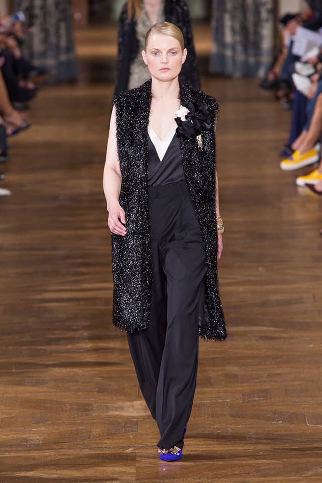 Descubre la colección primavera – verano 2017 de Lanvin aquí.