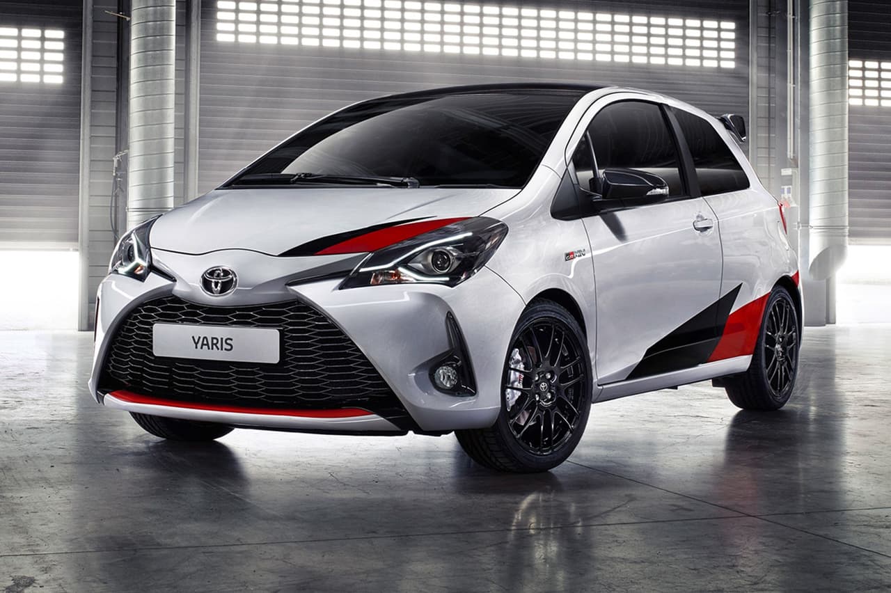 <b>Toyota Yaris GRMN de 2017</b>:
<br>
<br>En 2017 Gazoo Racing finalmente salió de las fronteras de Japón, lo cual explica el uso del nombre Yaris y no Vitz como en la versión de 2013. La producción aumentó en 600% con 200 unidades para Japón y 400 unidades para Europa. El motor de 4 cilindros de 1.8 litros súper-cargado genera 205 caballos de fuerza y 184 lbs.-pie de torque generados por una transmisión manual de 6 velocidades. La suspensión fue bajada y cuenta con espirales más rígidos y amortiguadores especiales Sachs dampers, y diferencial de deslizamiento limitado. Para lucir su potencia el auto cuenta también con ruedas de aleación BBS de 17 pulgadas en negro.