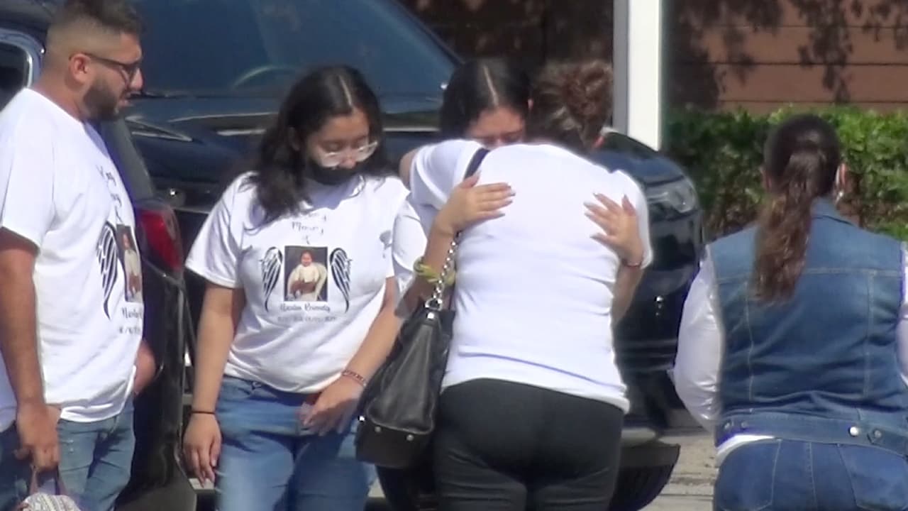 Días después se dio a conocer que la familia ha entablado una demanda en contra de los propietarios del camión y piden una compensación de más de $1 millón.