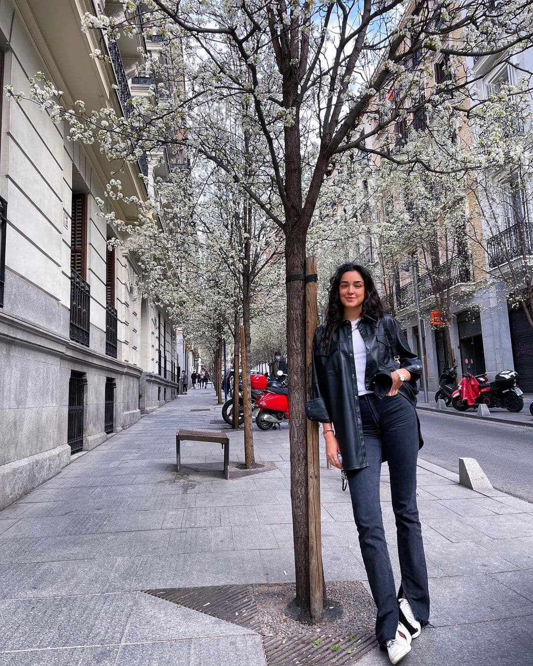 "Pues por qué no, 
<b>si se diera la oportunidad no la negaría</b>", dijo la joven sobre si pronto podríamos verla actuando.