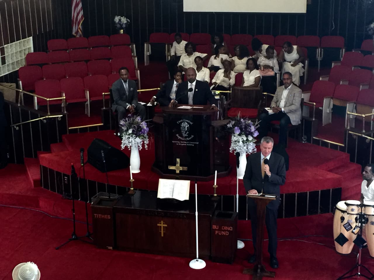 Sin justificación la muerte de hombres negros y de policías blancos
