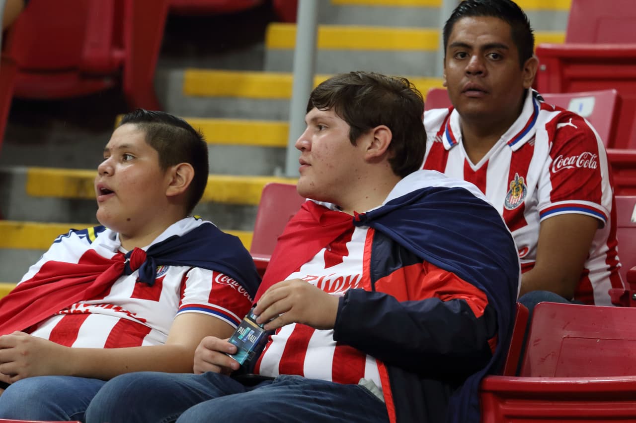 La afición deñ Guadalajara no dejó de alentar.