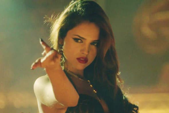 La joven actriz realizó el autorretrato con rasgos de su personaje en "From Dusk Till Dawn". Esta serie se transmite en "El Rey Network".