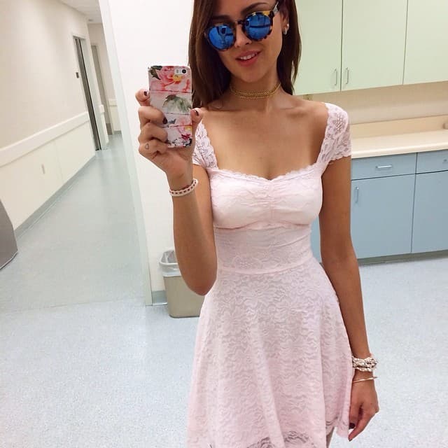 Pasan los días y los años y Eiza se pone cada vez mejor.