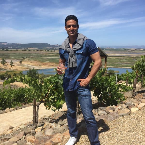 El actor confesó que todavía
<b> no le ha dicho a su hija Natalia</b>, quien tiene 4 años, que tiene una nueva relación.
<br>