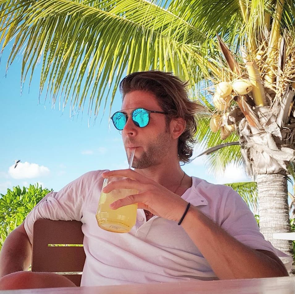 Según explicó Pancheri en exclusiva con Univision Entretenimiento, tener una relación expuesta ante los medios puede resultar peligroso. 
<br>