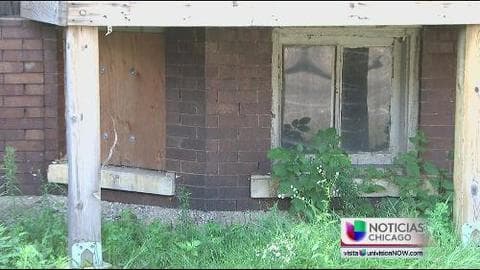Vivienda en Englewood donde fue encontrado muerto un menor de cuatro años.