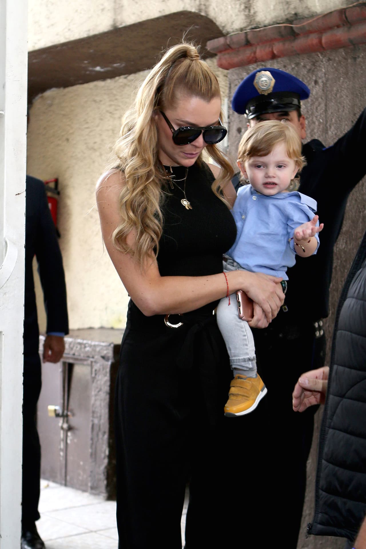 Días antes, la actriz había revelado que sí le gustaría tener otro hijo: "¡Ay, sí! Lo he llegado a pensar, pero no sé", dijo para 
<a href="https://www.tvynovelas.com/mx/en-exclusiva-/marjorie-de-sousa-hijo-hermanito-pide/" target="_blank">TVyNovelas</a>.