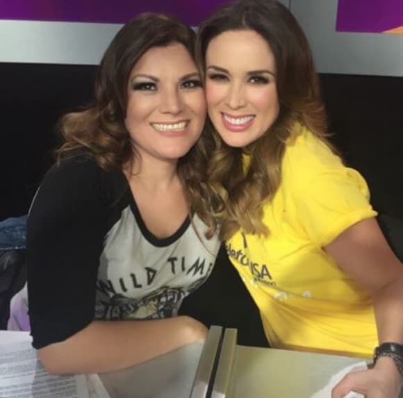 Diana Reyes: "Estamos felices y anciosas por recibir tu llamada y saber que ya donaste... El número es 1800-453-9999".