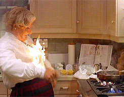 Como la cómica Mrs. Doubtfire, sin talento en la cocina.