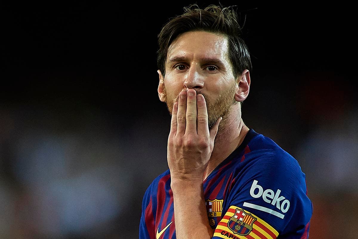 El Barcelona perdió el liderato de la Liga Española luego del triunfo del Sevilla 2-1 sobre el Celta de Vigo y el empate 1-1 del equipo catalán frente al Valencia.