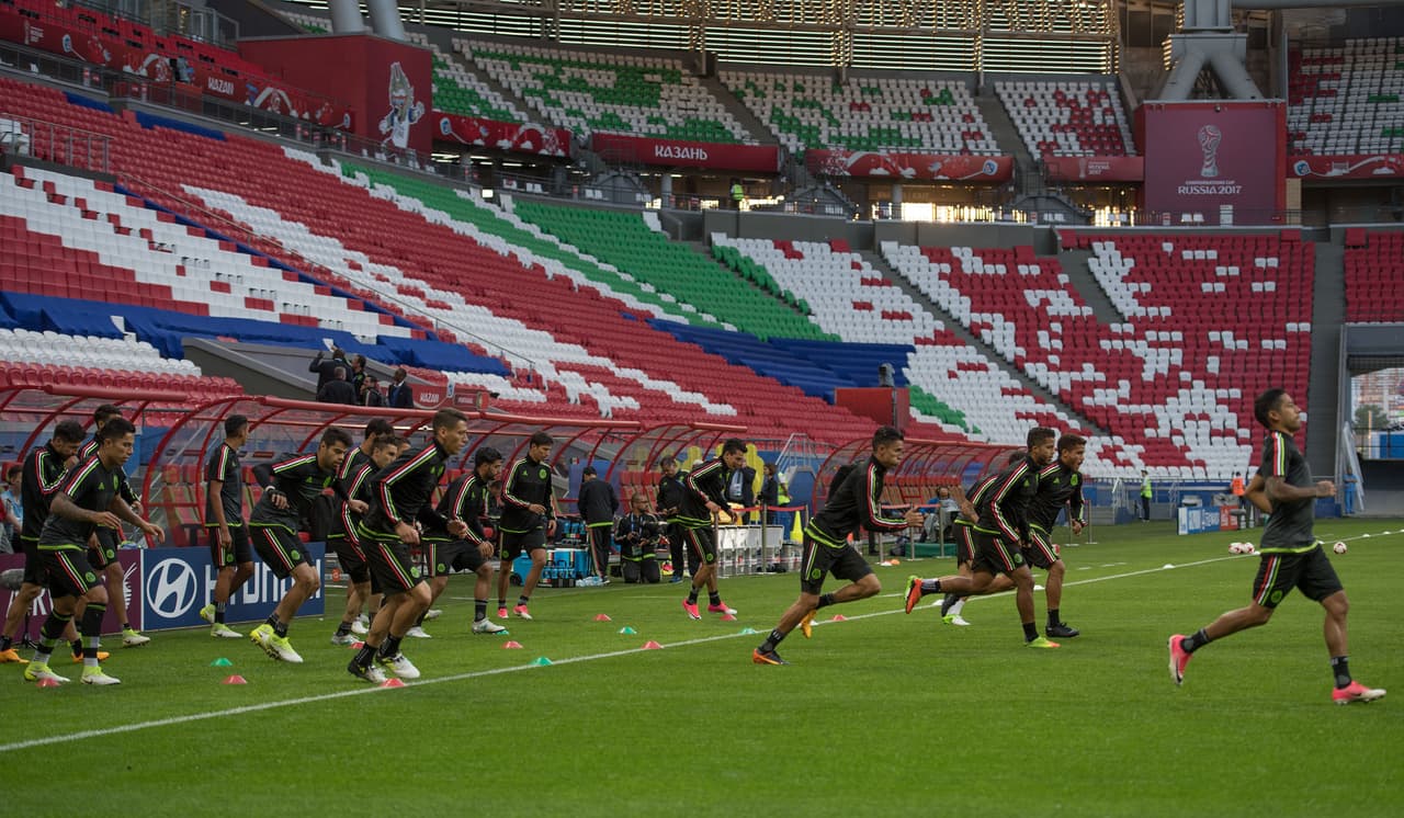 Todo el grupo, en el imponente estadio de Kazán, siguió las órdenes de Osorio.