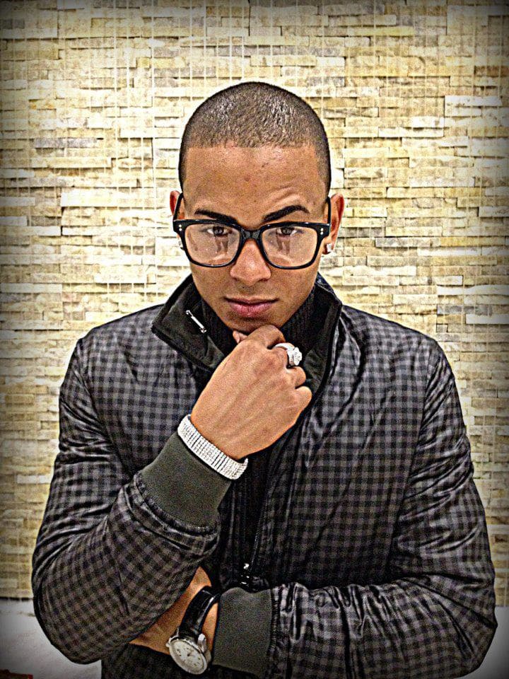 Juan Carlos Ozuna Rosado nació el 13 de marzo de 1992 en San Juan, Puerto Rico. Es hijo de padres dominicanos.