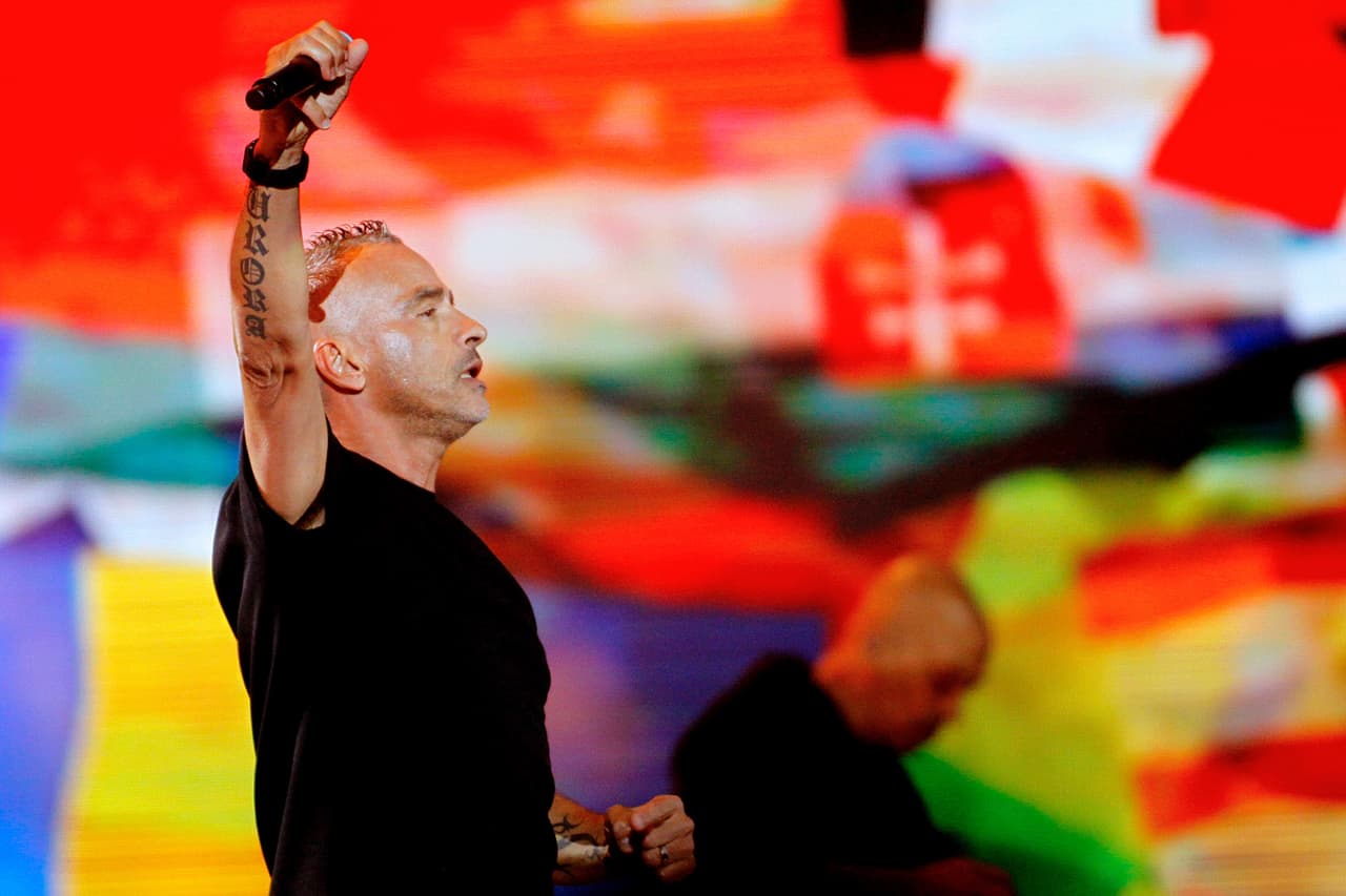 La segunda noche del Festival Internacional de la Canción de Viña del Mar contó con la presencia de Eros Ramazzotti.