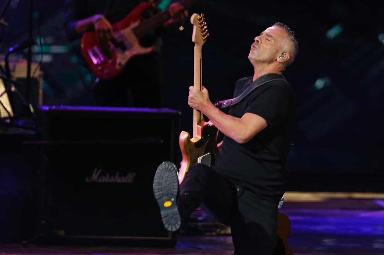 La energía se vivió en cada minuto del show de Eros, que terminó su presentación con la interpretación de 'La cosa más bella'.